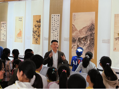 2023年4月1日鹤山美学空间组织中小学生来我馆开展户外美学研学实践活动265.png